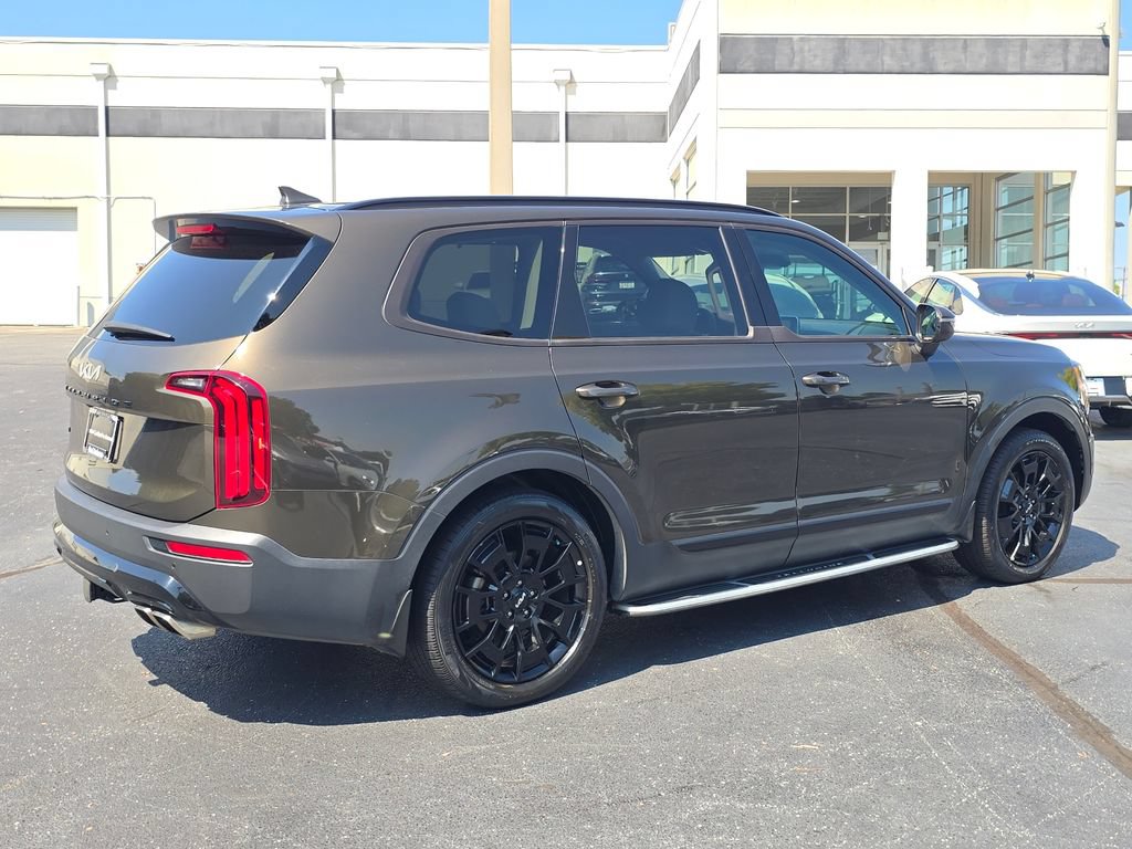 Used 2022 Kia Telluride EX w/ EX Premium Package AWD/4WD image 3