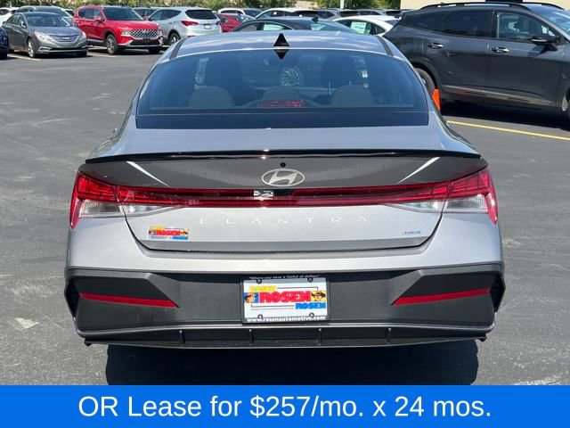 New 2025 Hyundai Elantra SEL image 4