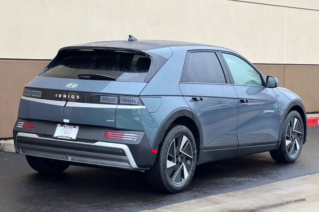 New 2026 Hyundai Ioniq 5 SE image 5