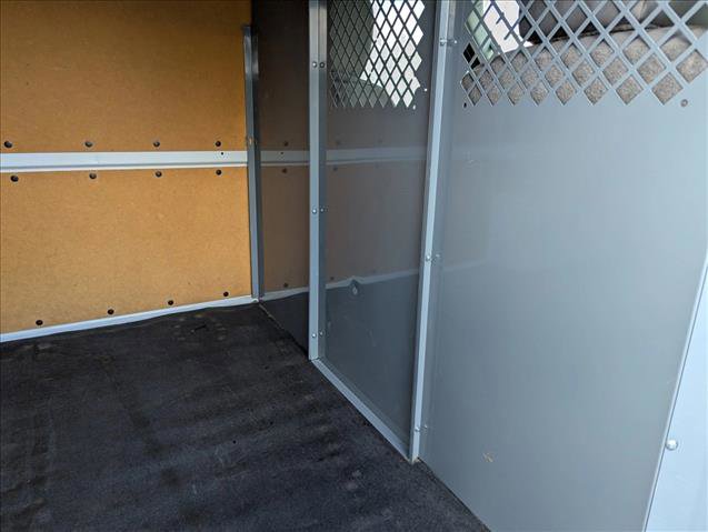 Used 2020 Nissan NV 2500 SV image 27