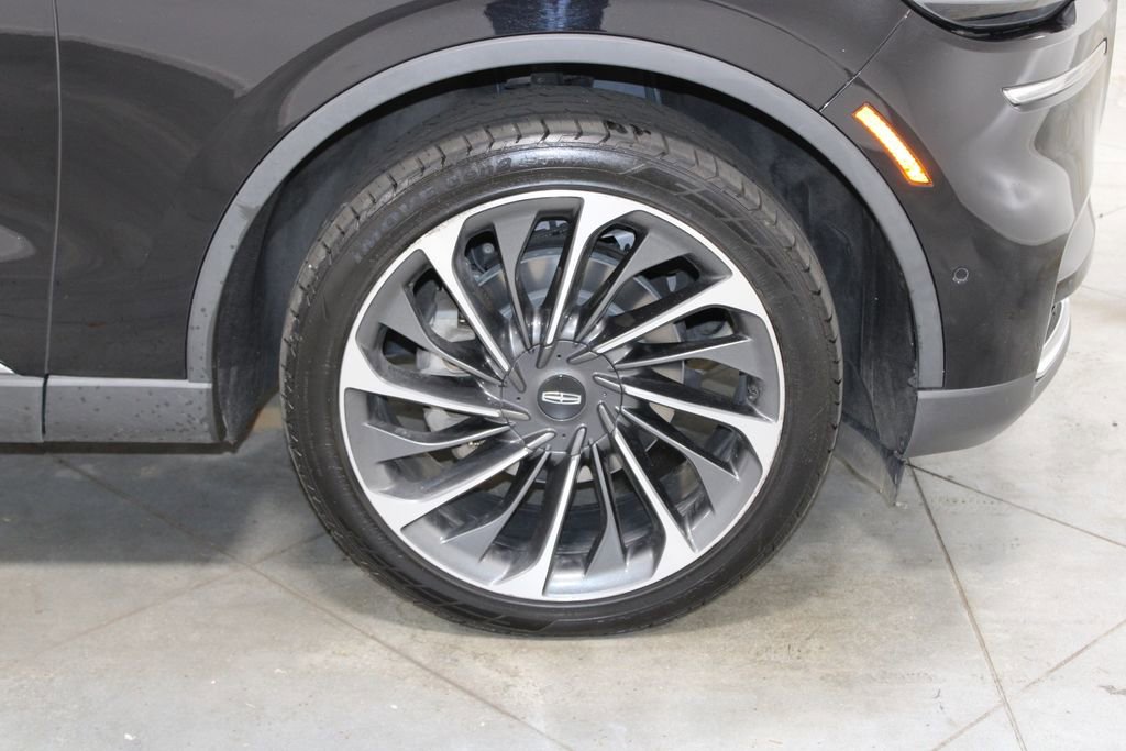 Used 2022 Lincoln Aviator Reserve w/ Equipment Group 201A AWD/4WD image 13