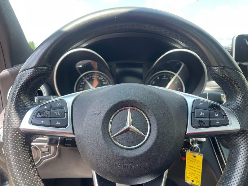 Used 2017 Mercedes-Benz C 300 4MATIC Sedan w/ Premium 2 Package image 28