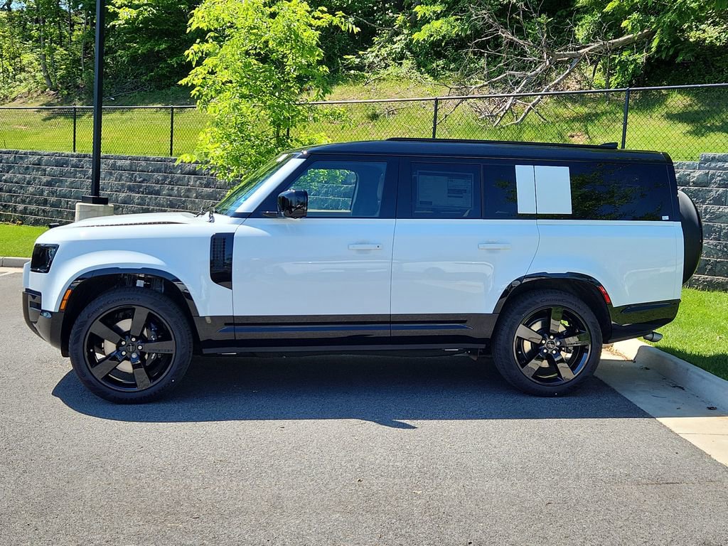 New 2026 Land Rover Defender 130 V8 AWD/4WD image 6