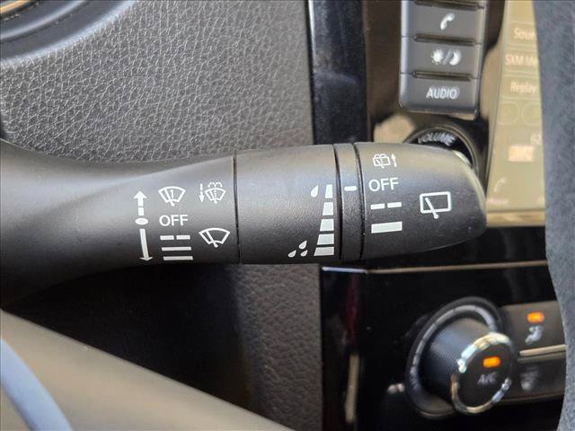 Used 2020 Nissan Rogue Sport S FWD image 15