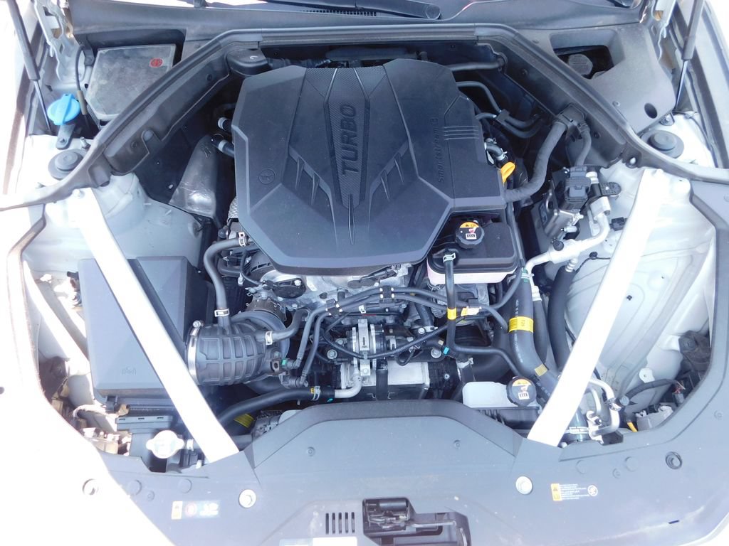 Used 2025 Genesis G70 2.5T AWD/4WD image 35