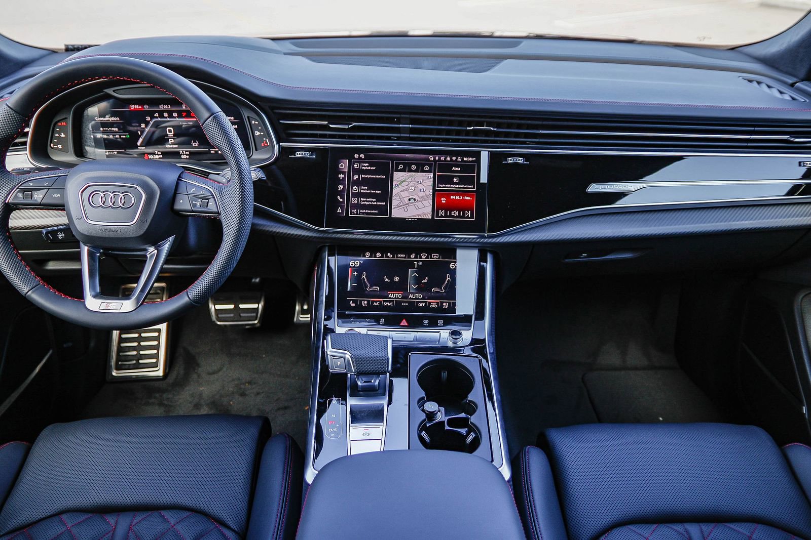 New 2026 Audi SQ8 Prestige image 12