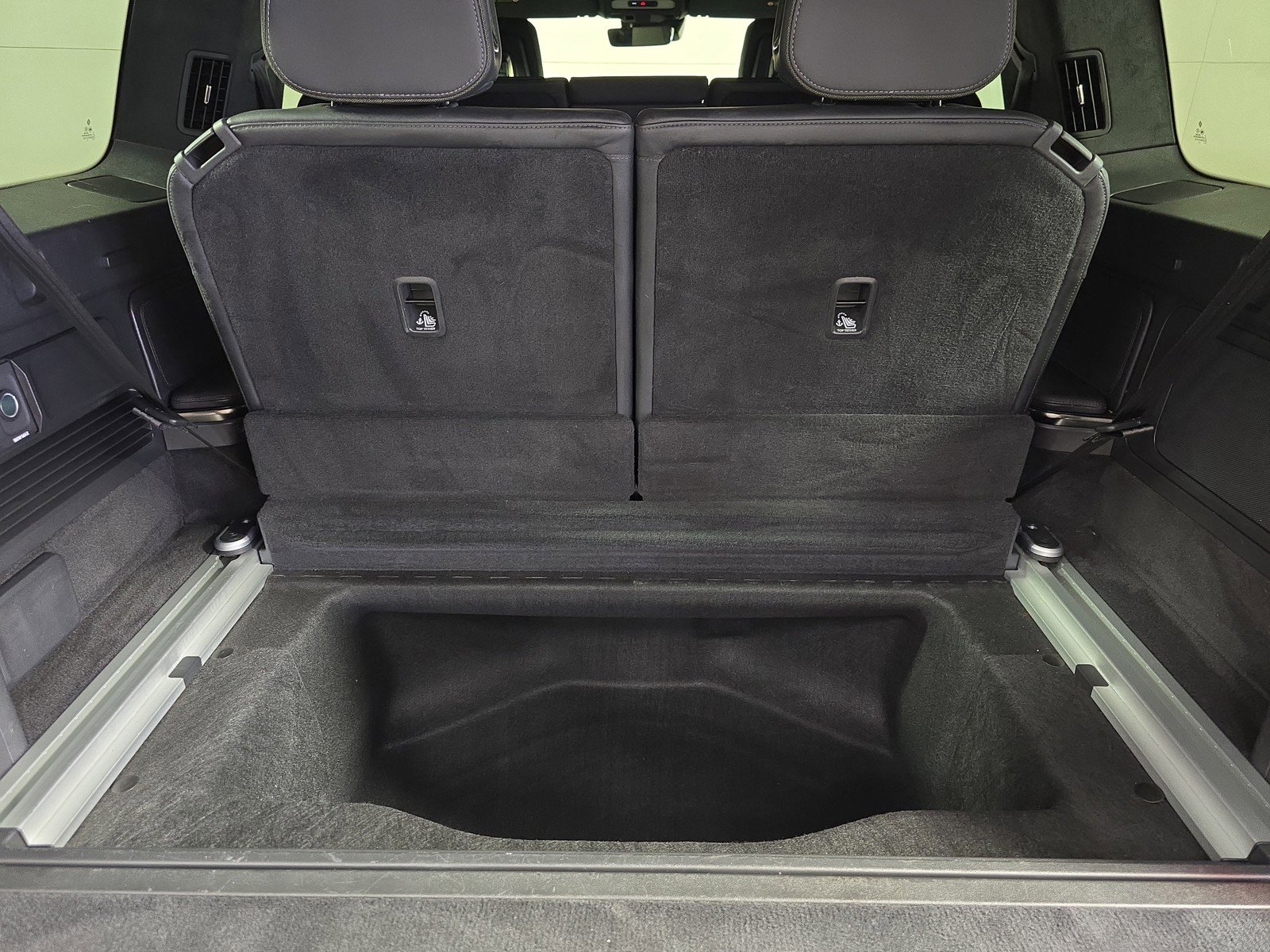 Used 2022 Rivian R1S Launch Edition AWD/4WD image 26