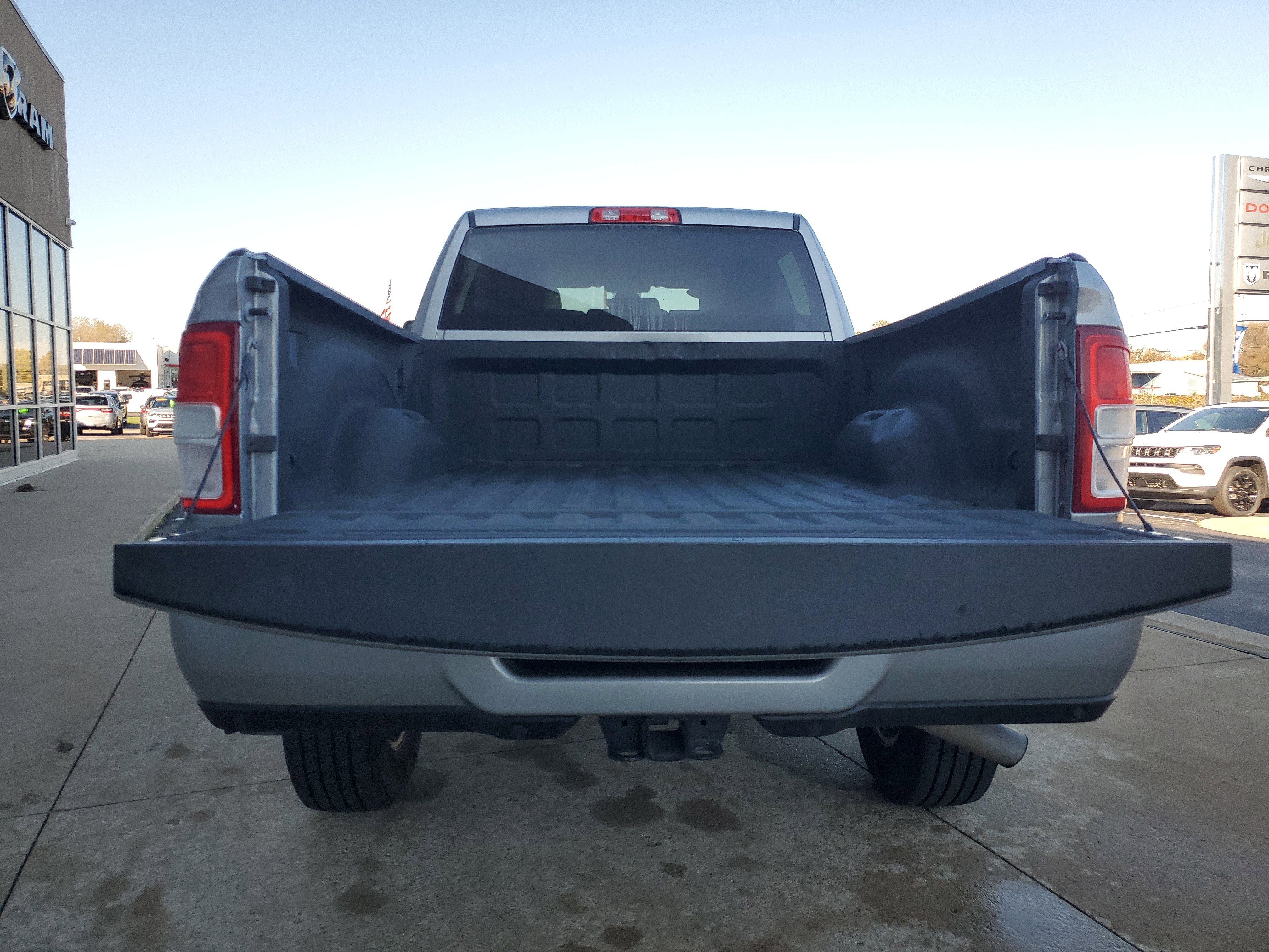 Used 2024 RAM 2500 Big Horn w/ Sport Appearance Package image 24