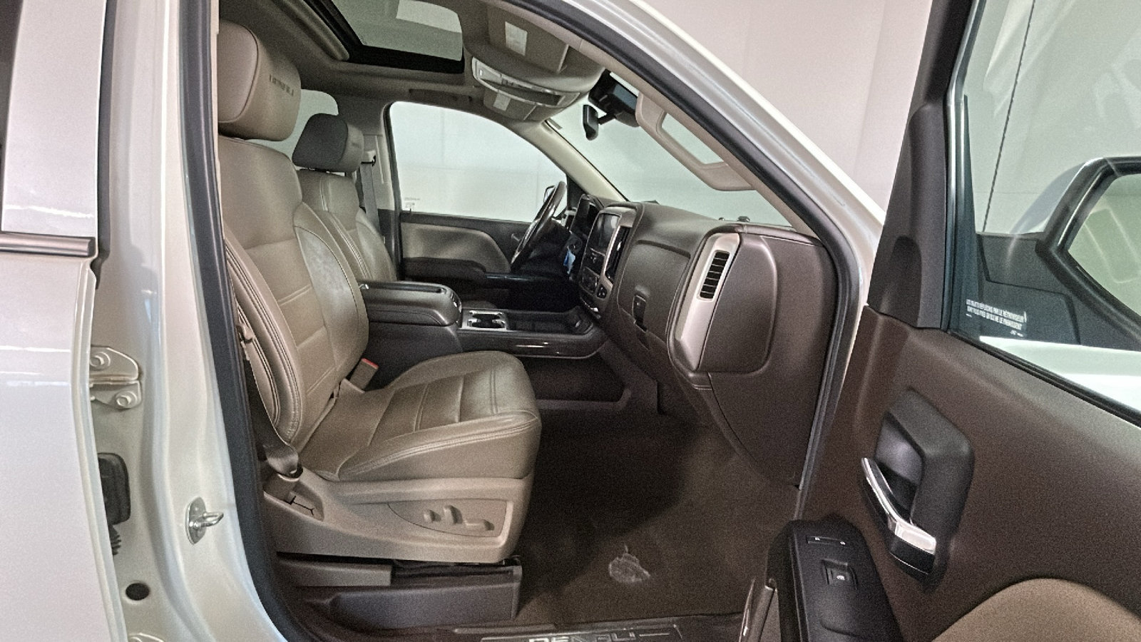 Used 2014 GMC Sierra 1500 Denali AWD/4WD image 33