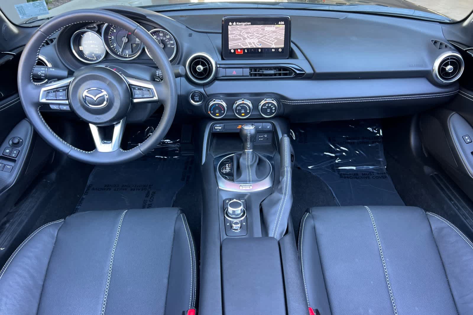 Used 2023 MAZDA MX-5 Miata Grand Touring RWD image 3