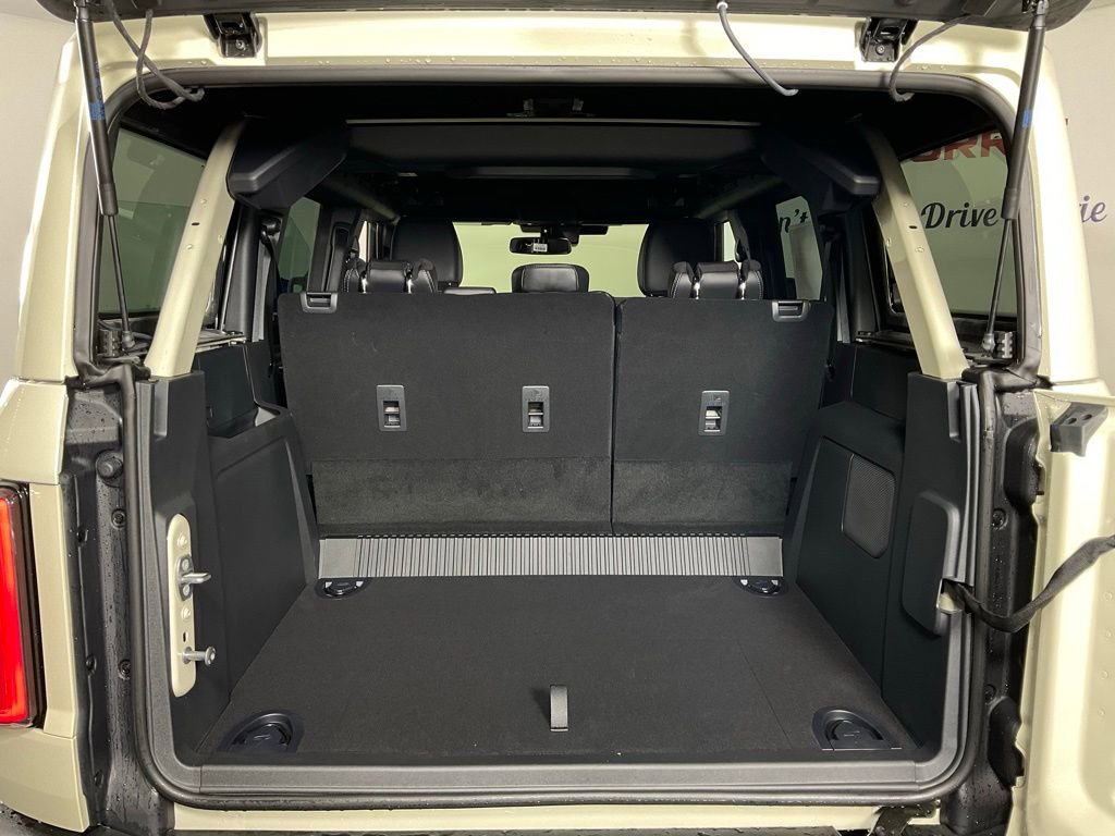 New 2026 Ford Bronco Outer Banks AWD/4WD image 11