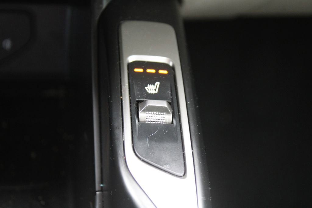 Certified 2025 Kia Sorento S w/ Panoramic Sunroof Package image 41