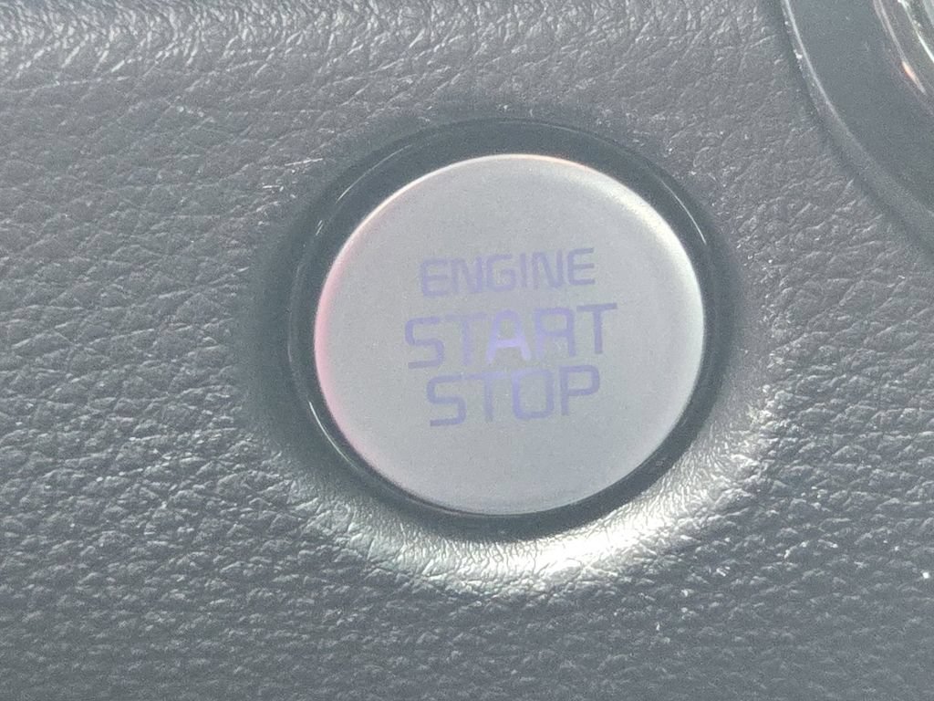 Used 2025 Kia Carnival SX Prestige FWD image 35