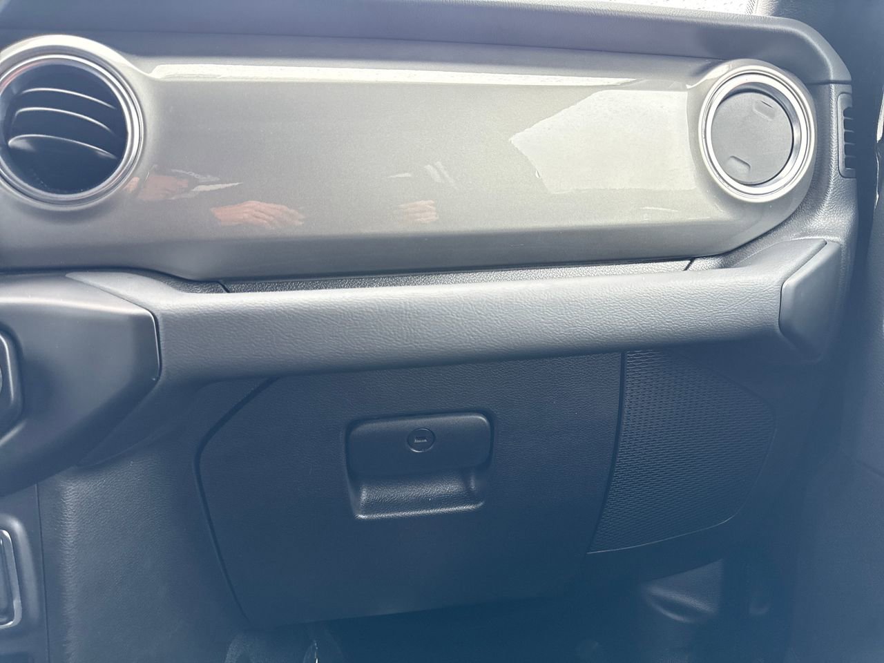 Used 2023 Jeep Wrangler Sahara w/ Cold Weather Group image 29