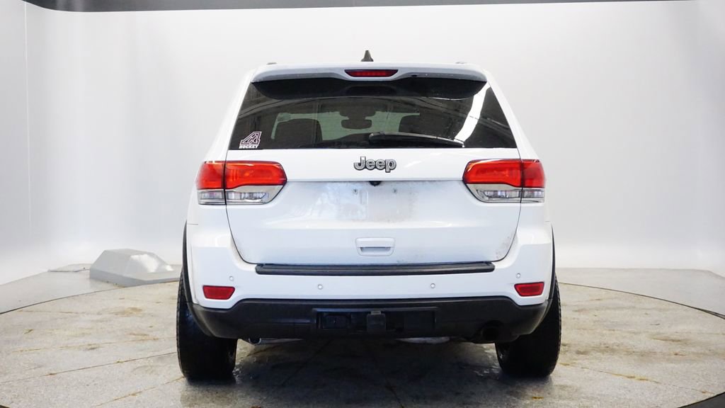 Certified 2017 Jeep Grand Cherokee Laredo w/ Quick Order Package 23E image 4
