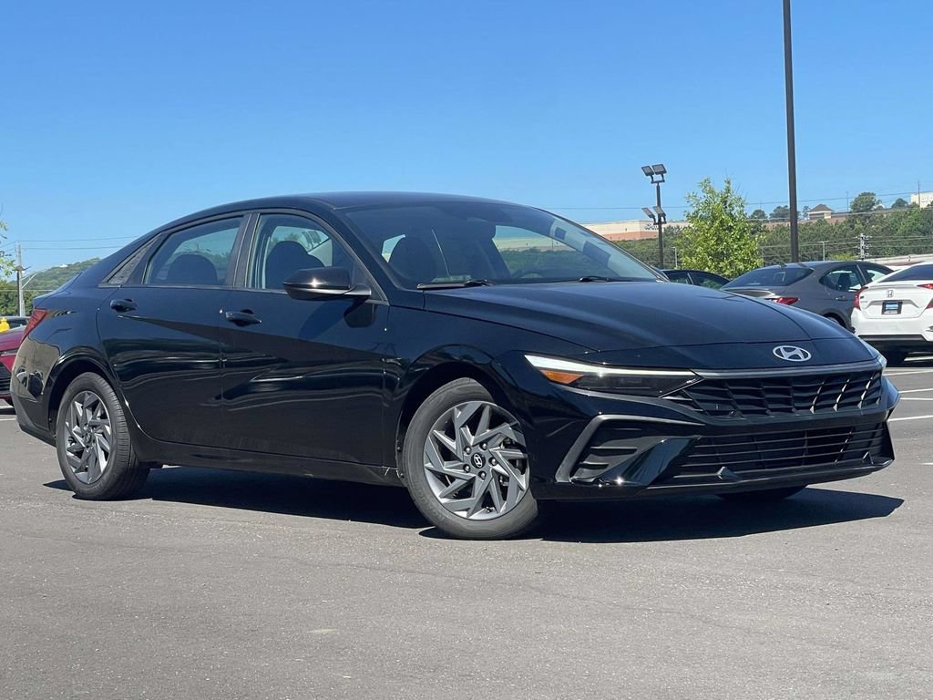 Used 2024 Hyundai Elantra SEL