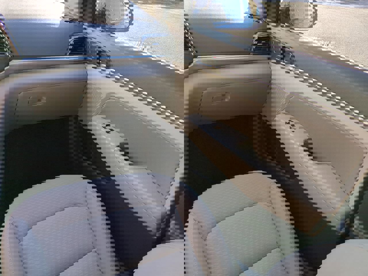 Used 2020 Hyundai Elantra Value Edition image 15