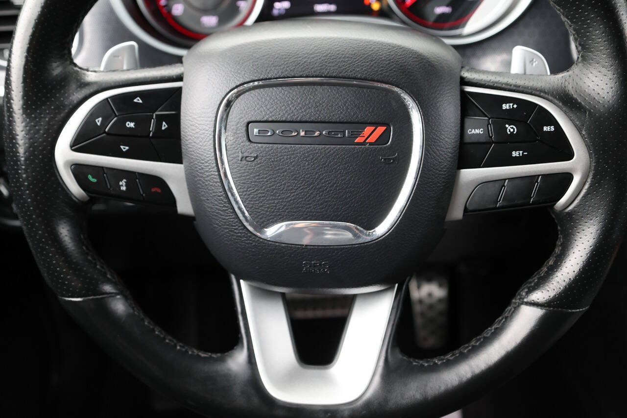 Used 2017 Dodge Charger R/T Scat Pack w/ Beats Audio Group RWD image 18