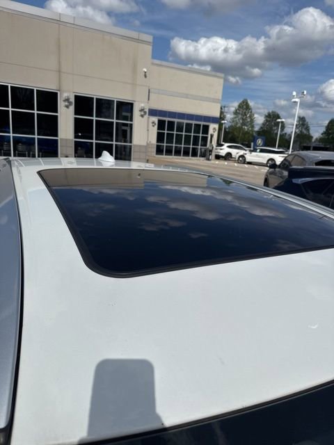 Used 2016 Volvo XC60 T6 Platinum image 4