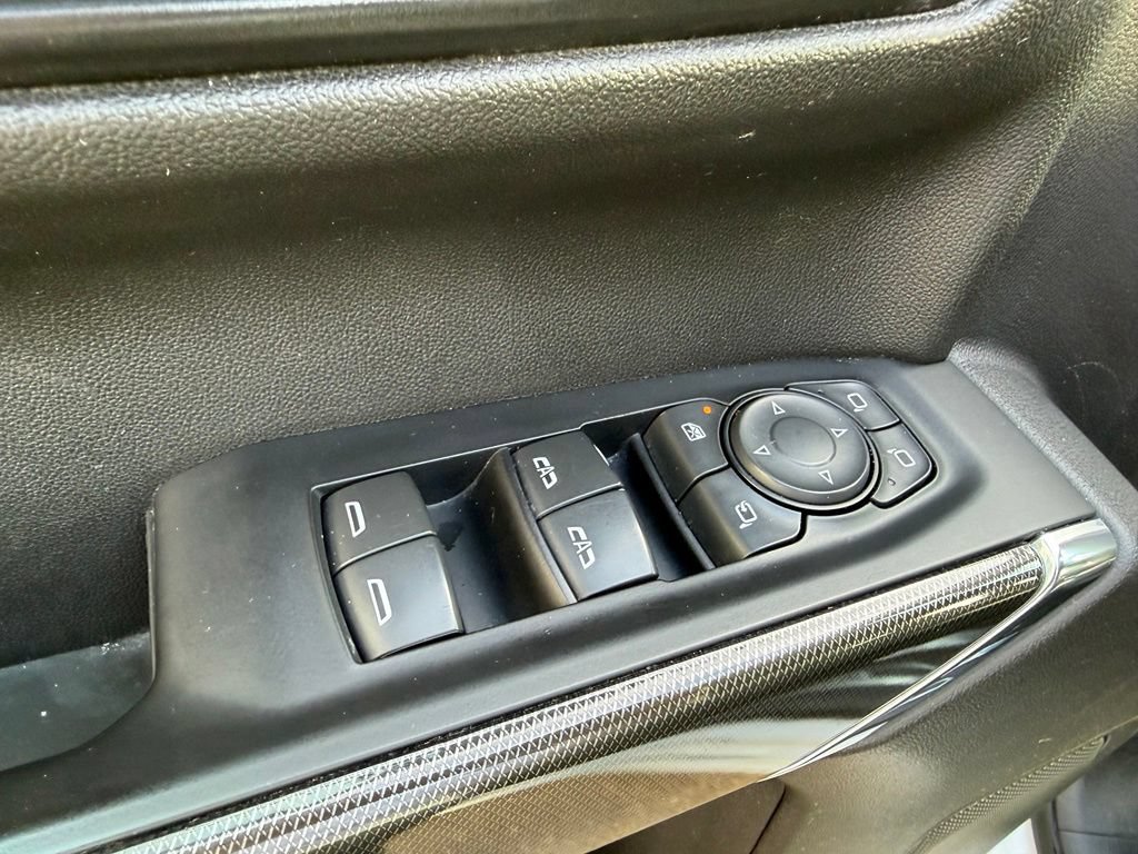 Used 2021 GMC Sierra 1500 AT4 w/ Driver Alert Package I AWD/4WD image 18