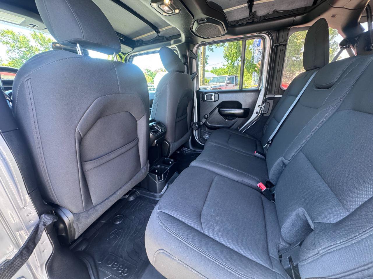 Used 2021 Jeep Wrangler Unlimited Sport AWD/4WD image 16