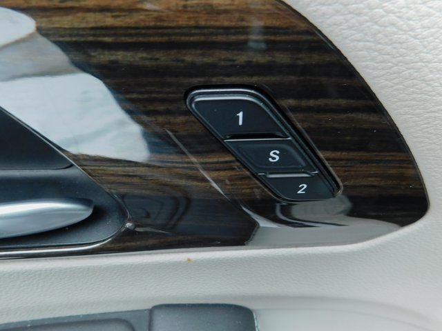 Used 2024 Chrysler Pacifica Limited image 16