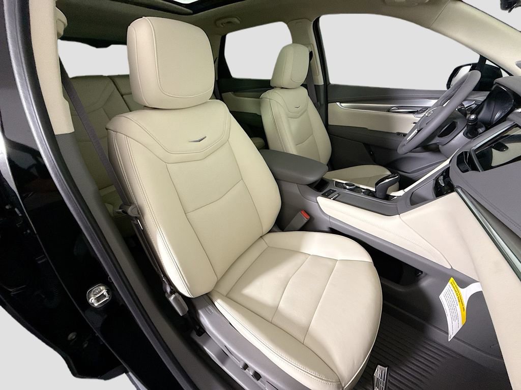 New 2025 Cadillac XT5 Premium Luxury w/ Technology Package AWD/4WD image 29