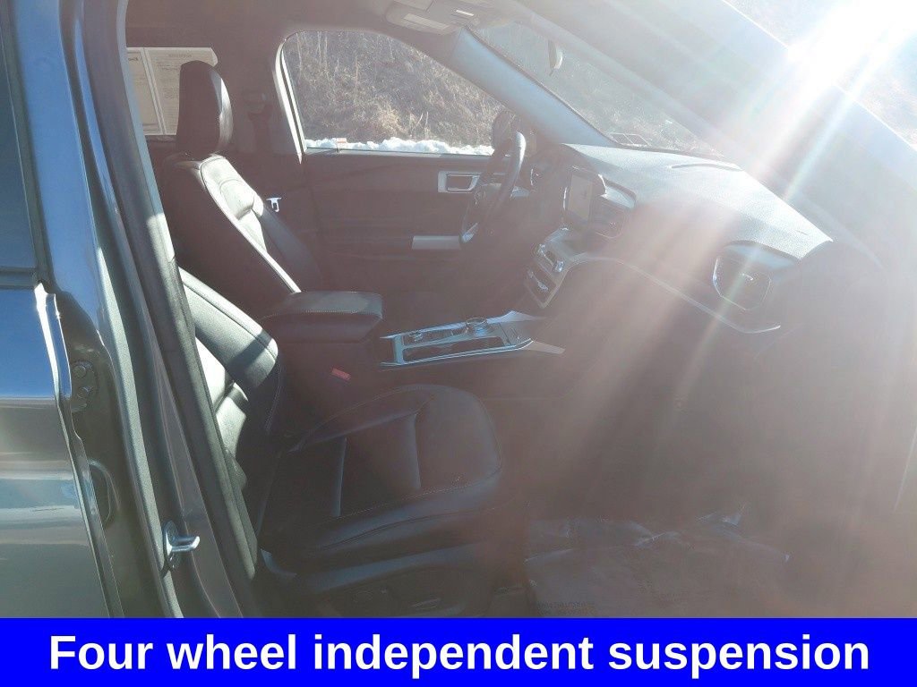 Certified 2022 Ford Explorer XLT w/ Equipment Group 202A image 21