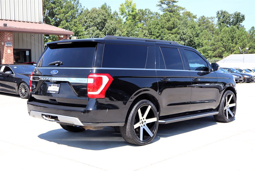 Used 2018 Ford Expedition Max XLT w/ Equipment Group 202A AWD/4WD image 7