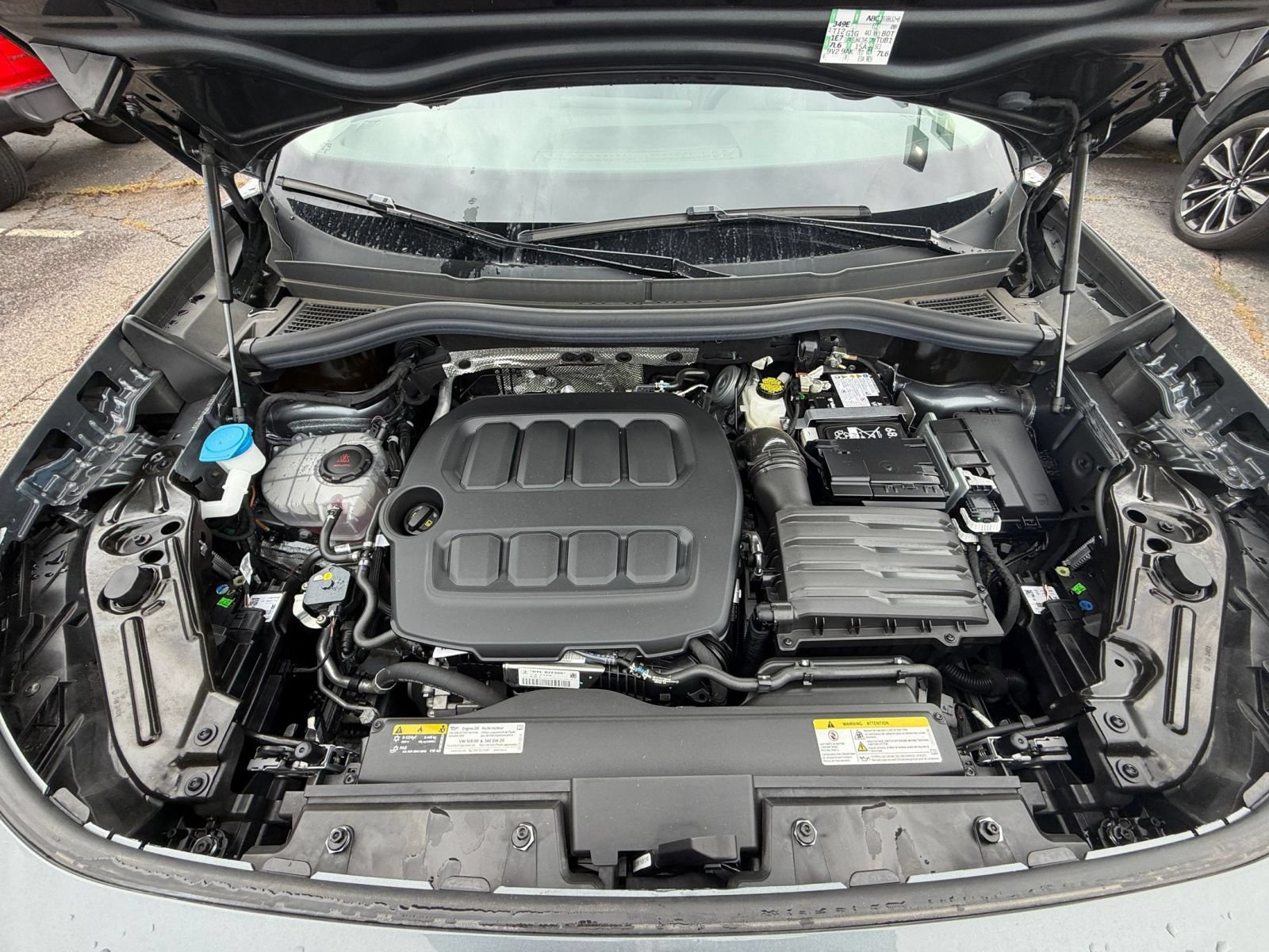 Used 2026 Volkswagen Tiguan SE AWD/4WD image 34