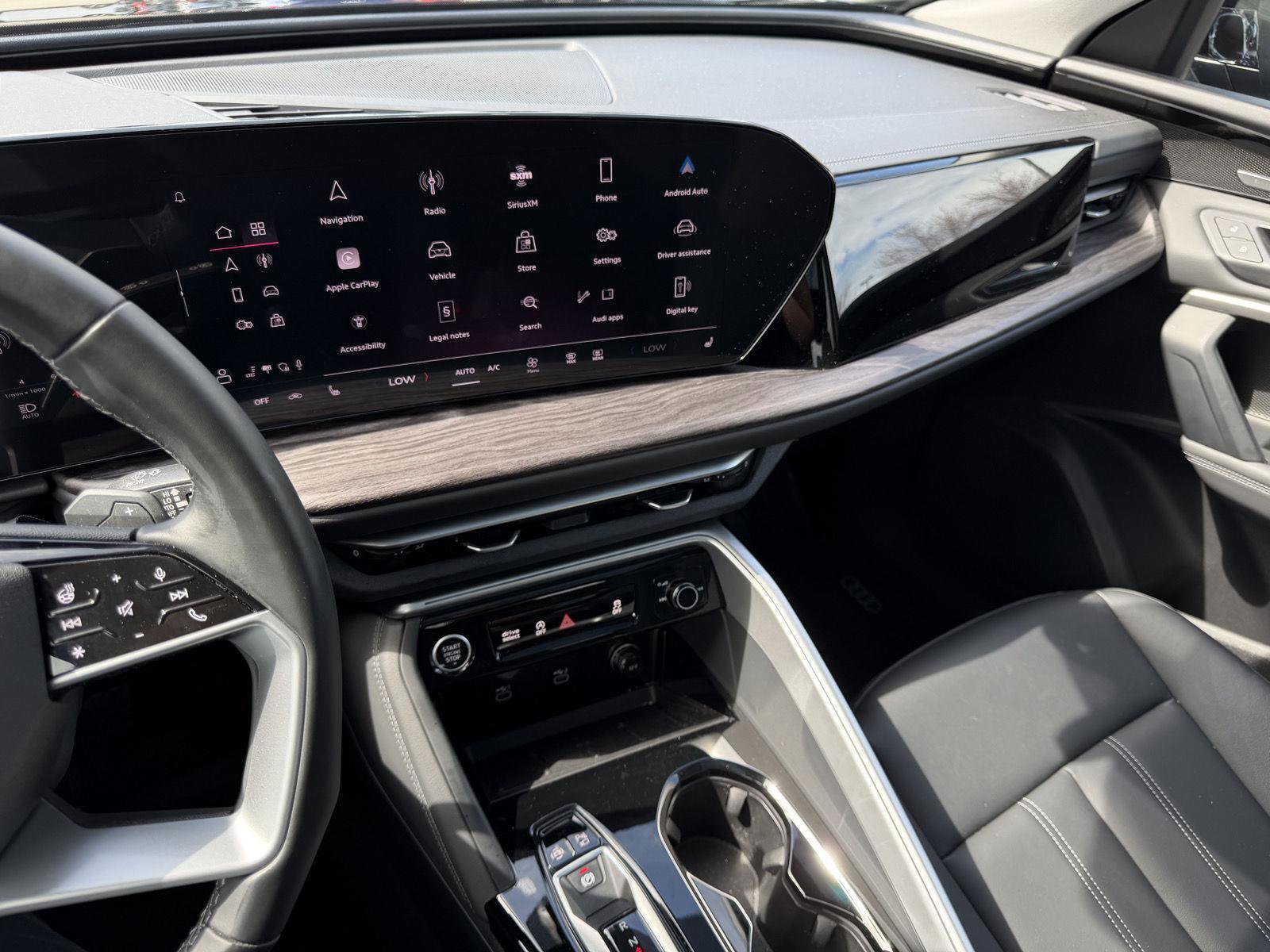 Used 2025 Audi Q5 Premium Plus w/ Premium Plus image 17