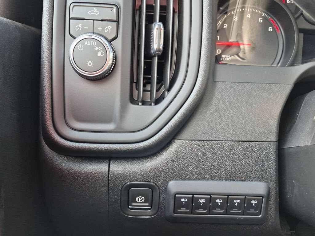 New 2026 GMC Sierra 3500 Pro w/ Convenience Package RWD image 17