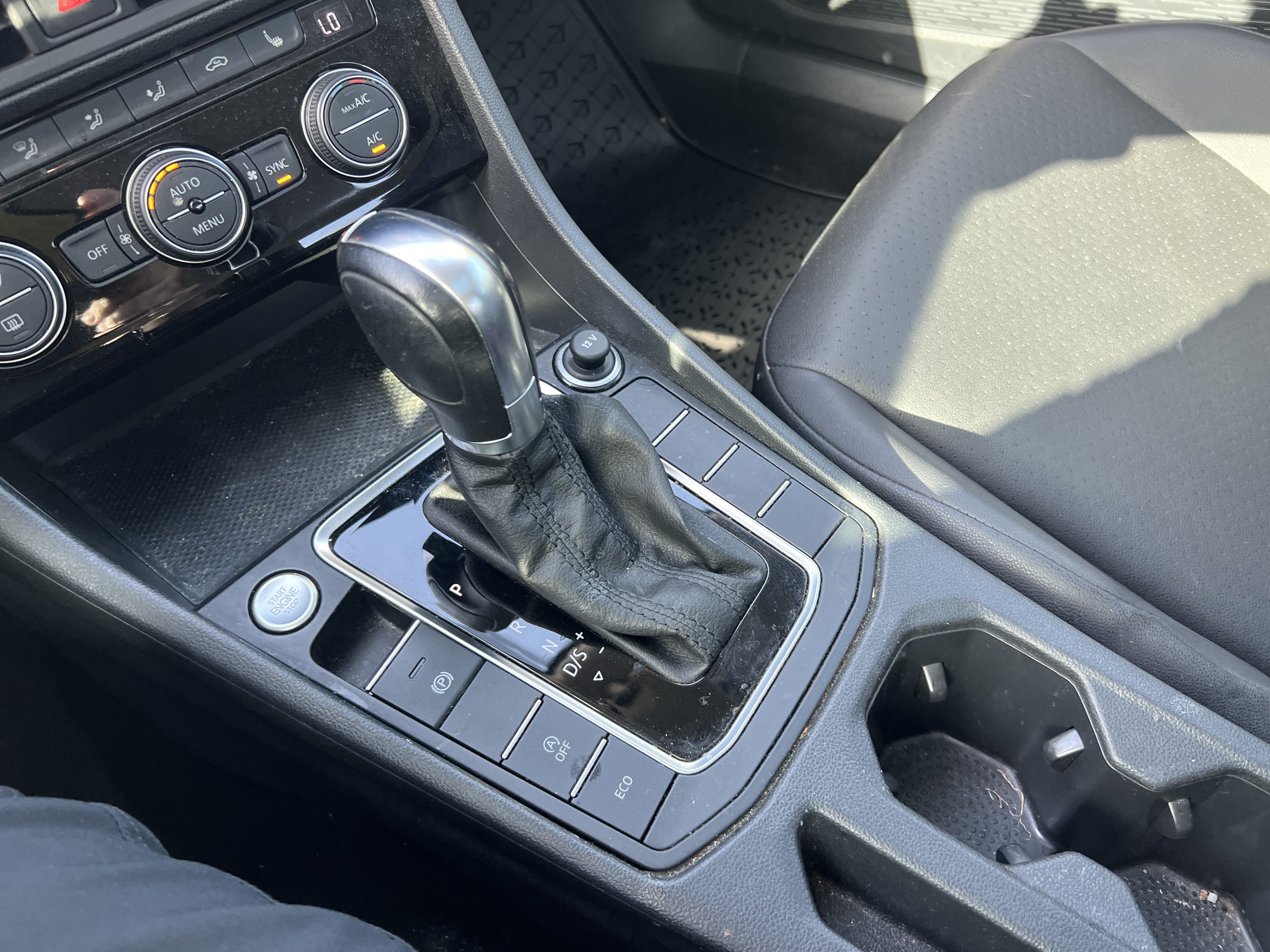 Used 2019 Volkswagen Jetta SE FWD image 22