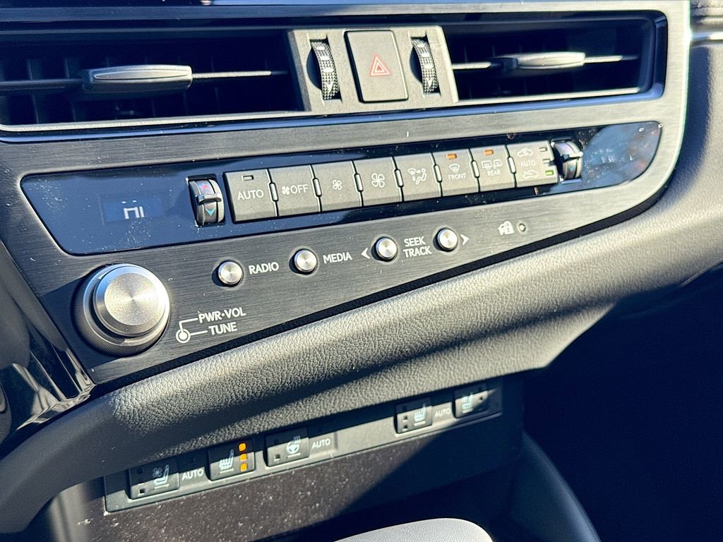 New 2025 Lexus ES 350 w/ Premium Package image 28