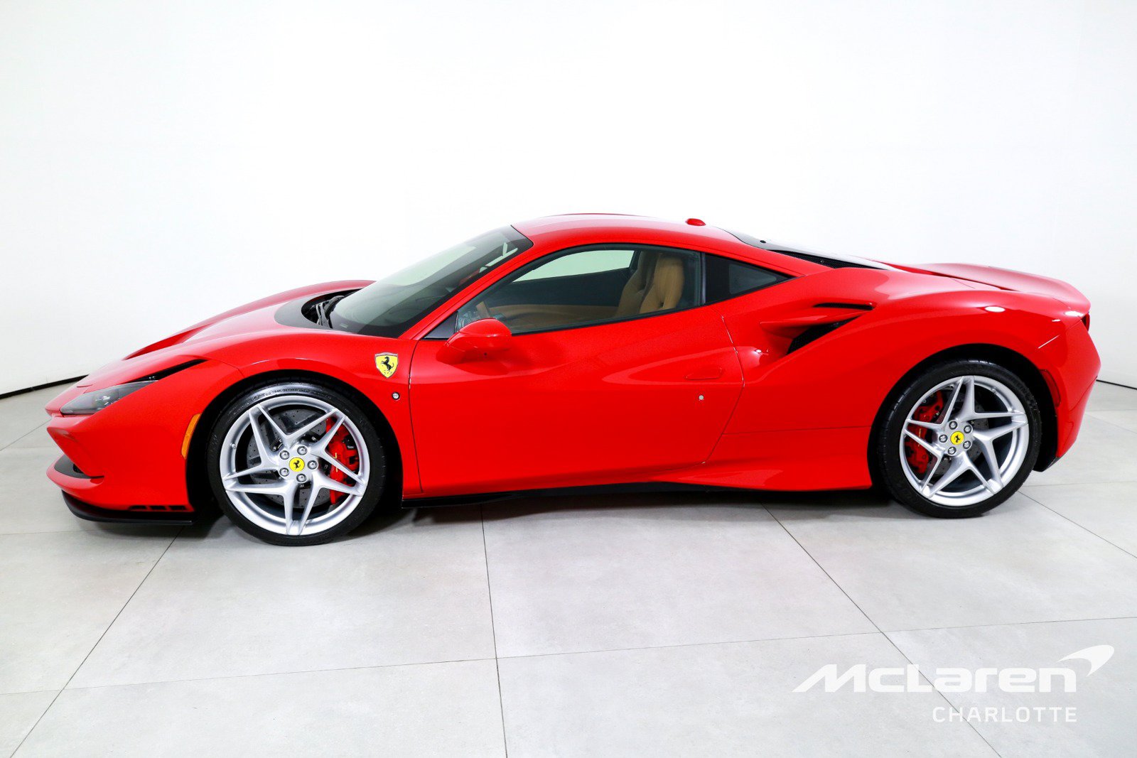 Used 2020 Ferrari F8 Tributo RWD image 5