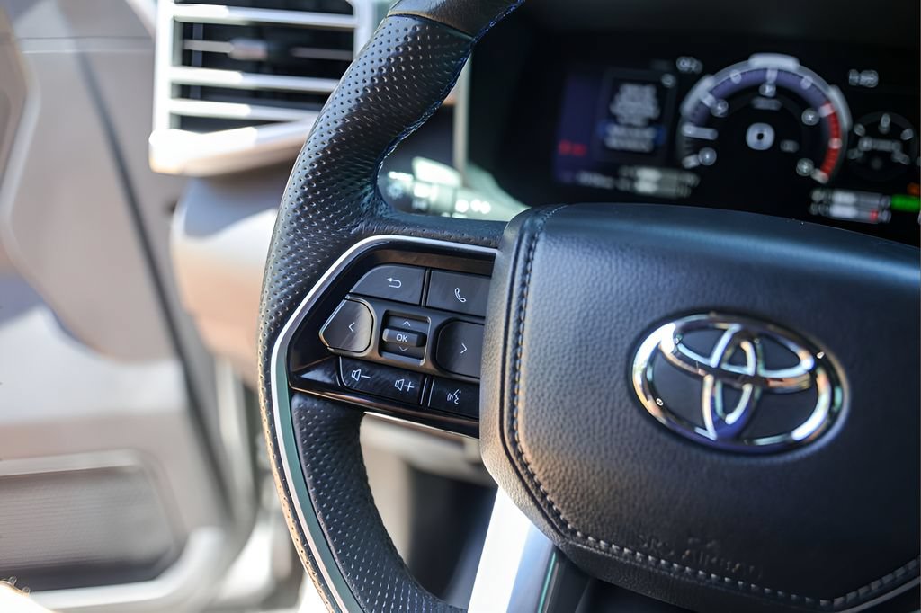 Used 2024 Toyota Sequoia Platinum RWD image 14
