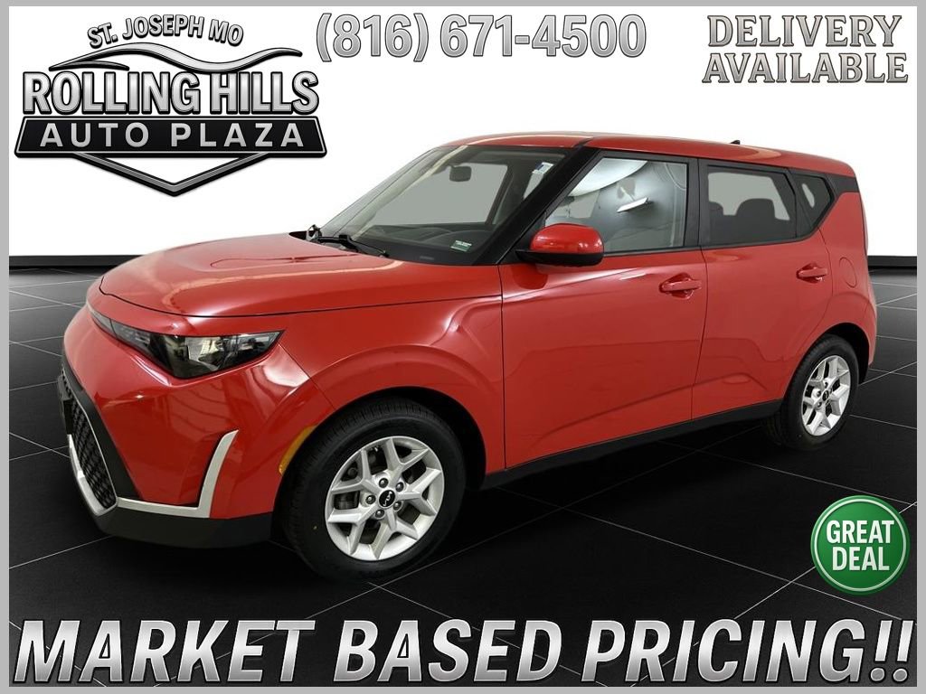 Used 2023 Kia Soul LX w/ LX Technology Package
