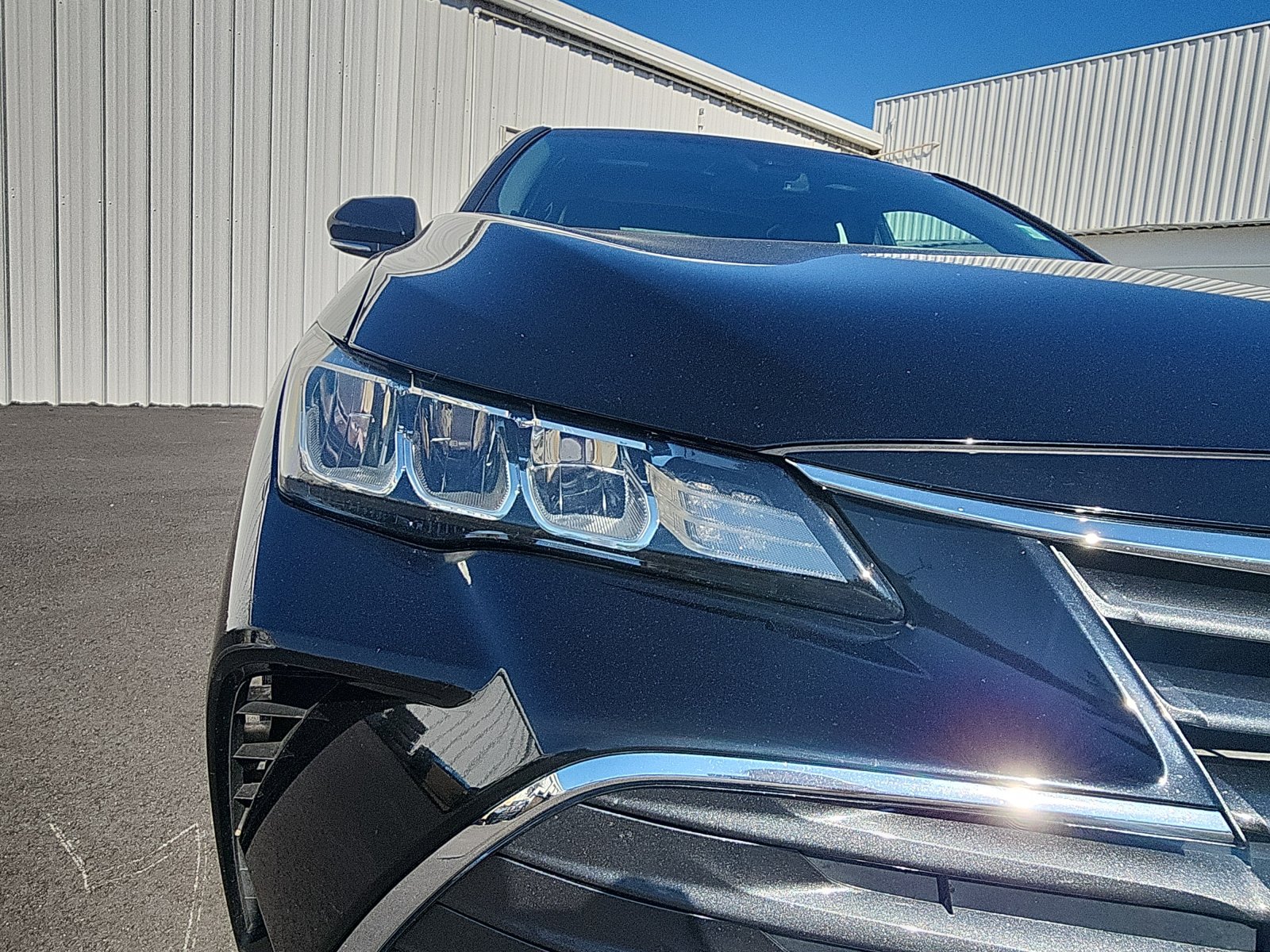 Used 2019 Toyota Avalon XLE w/ Moonroof Package FWD image 12