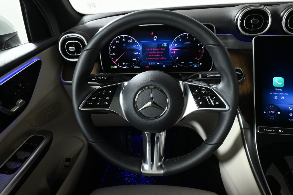 Used 2026 Mercedes-Benz GLC 300 4MATIC image 18