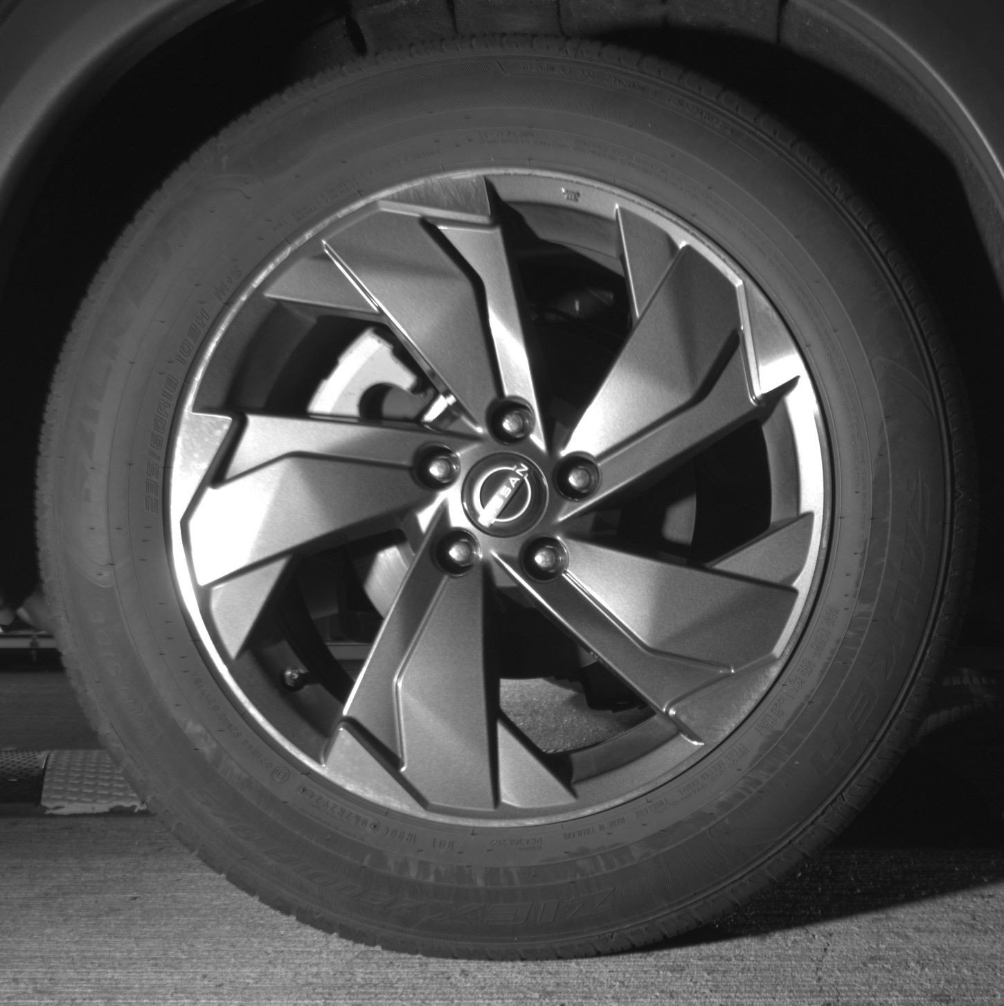 Used 2025 Nissan Rogue SV image 15