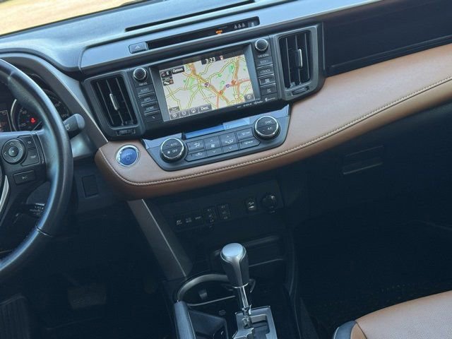 Used 2017 Toyota RAV4 Limited image 11