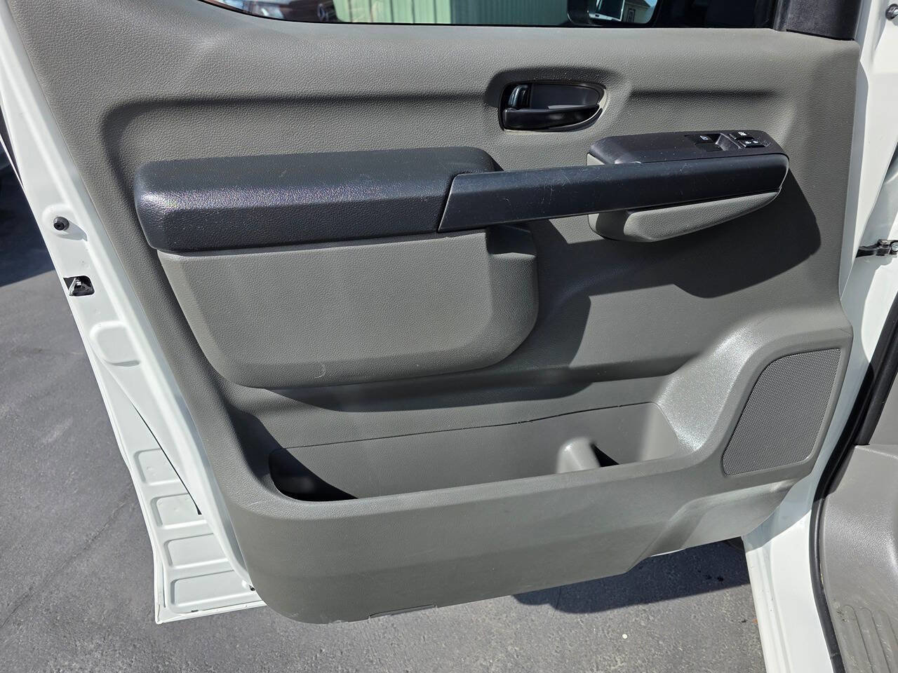 Used 2021 Nissan NV 2500 SV RWD image 22