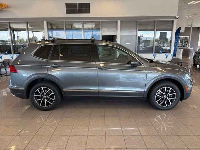 Used 2021 Volkswagen Tiguan SE image 2