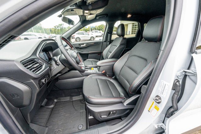 New 2026 Ford Escape ST-Line w/ Cold Weather Package FWD image 30