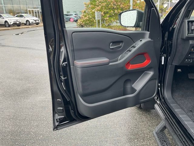 New 2026 Nissan Frontier PRO-4X w/ Pro-4x Convenience Package image 10