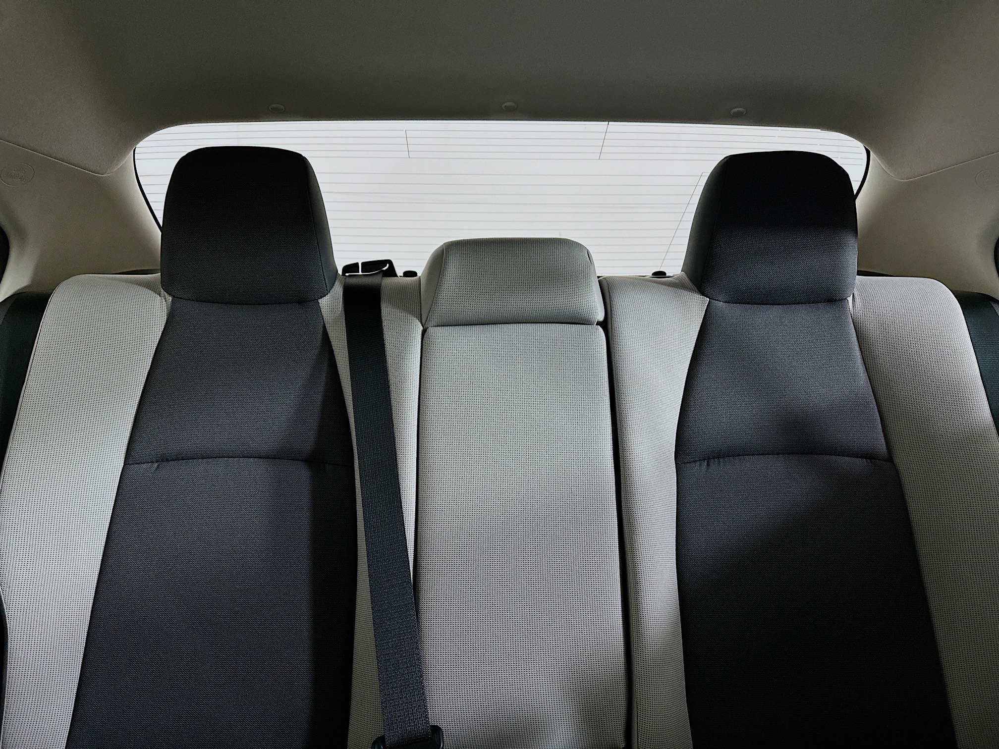 Used 2025 Toyota Corolla LE FWD image 29