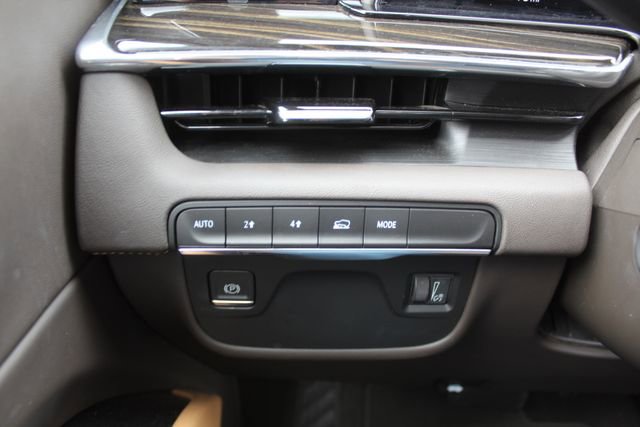 Used 2022 Cadillac Escalade Premium Luxury w/ LPO, Floor Liner Package AWD/4WD image 28