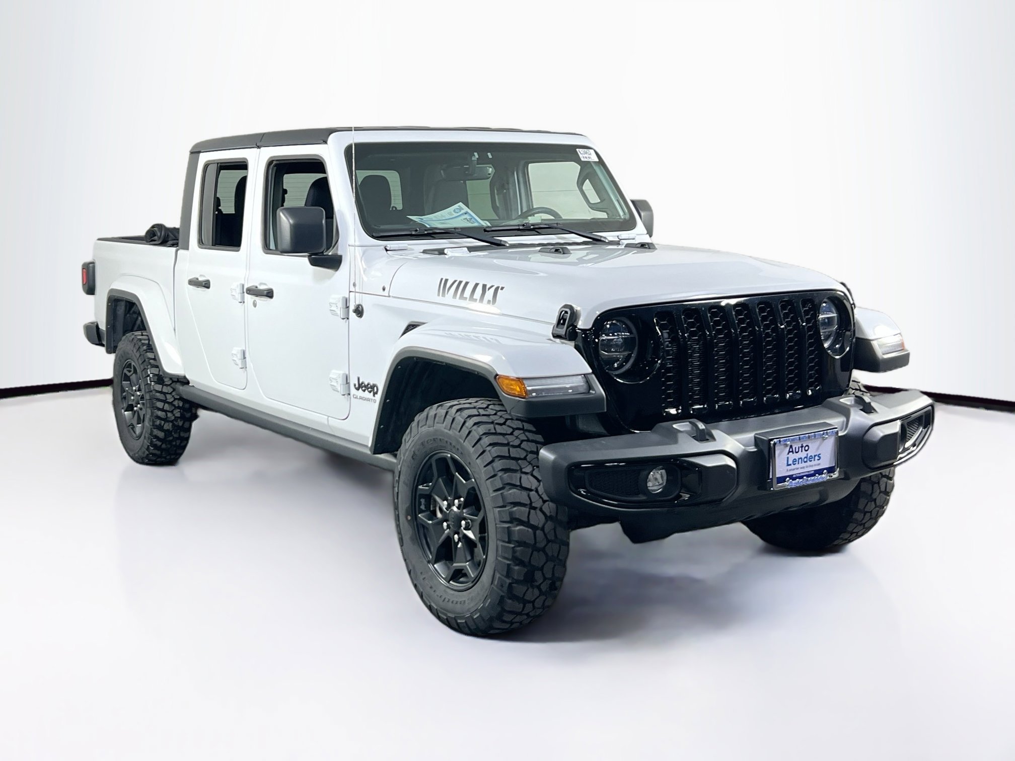 Used 2022 Jeep Gladiator Willys image 3