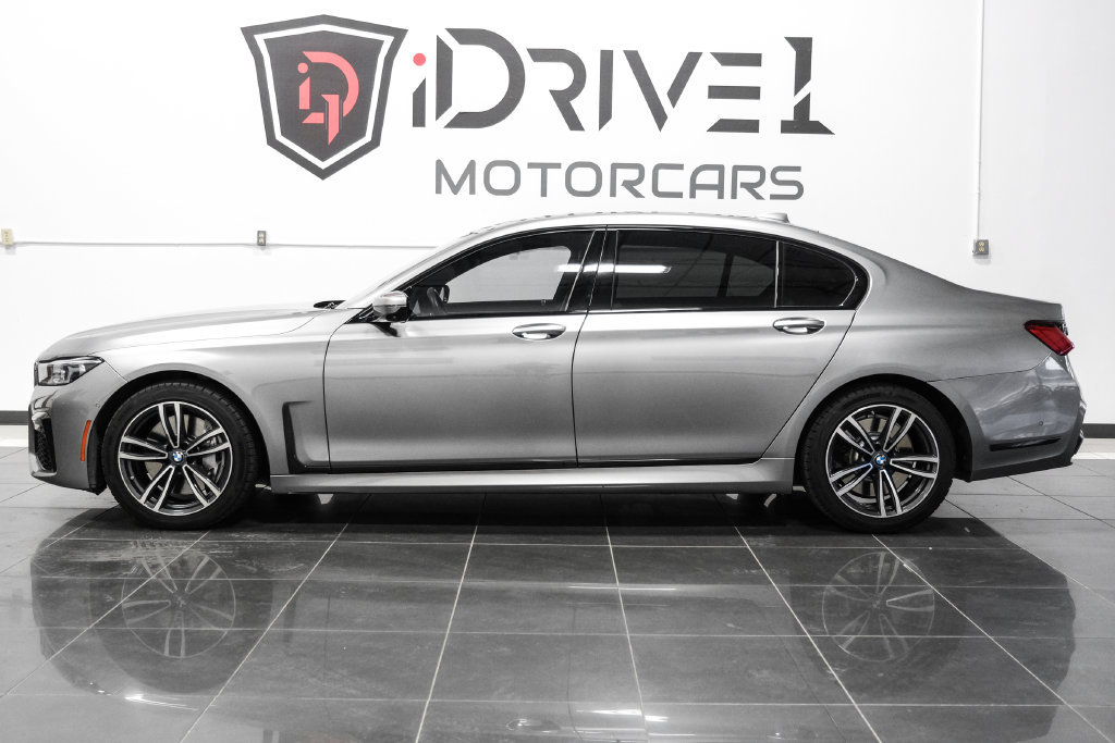 Used 2021 BMW 750i xDrive w/ M Sport Package AWD/4WD image 11