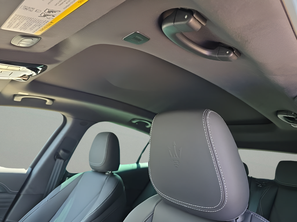 New 2025 Maserati Grecale GT AWD/4WD image 19